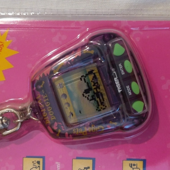 HTF Giga Pets Virtual Electronic Pet Digital Doggie collectible Vintage 1997 New - Picture 3 of 4